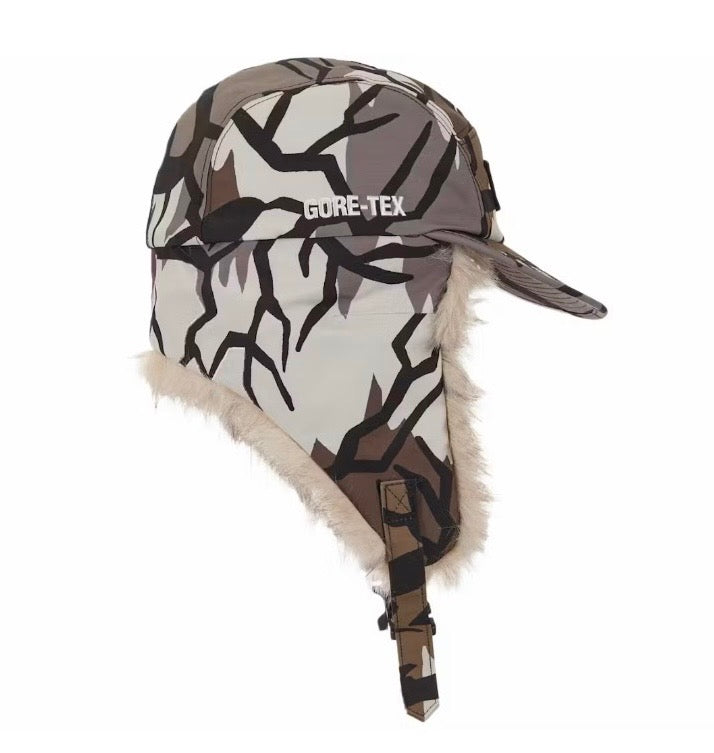Supreme GORE-TEX Earflap Camp Cap Predator Camo