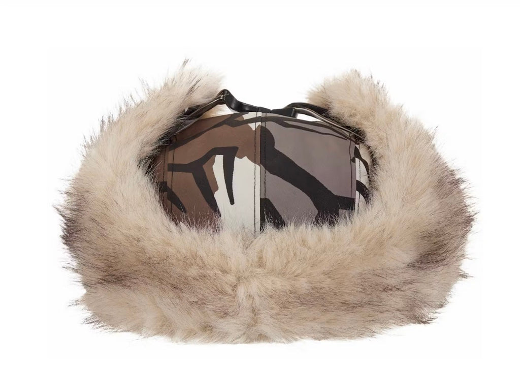 Supreme GORE-TEX Earflap Camp Cap Predator Camo